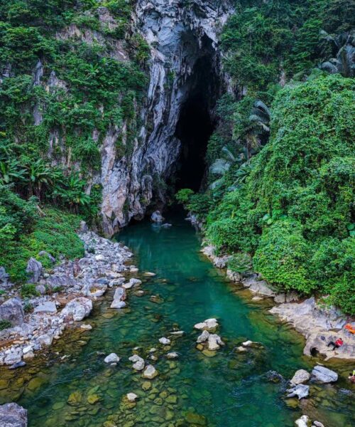Ruc Mon Cave 1-Day Expedition – Conquer the Untamed Wilderness