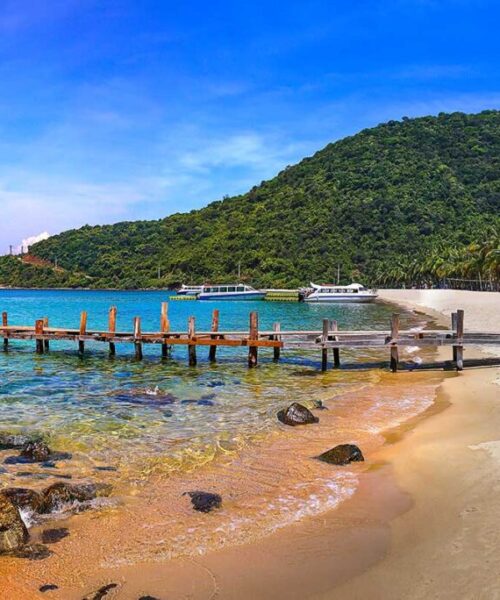 5 Days Of Central Vietnam Wonders – Breathe, Taste, Explore
