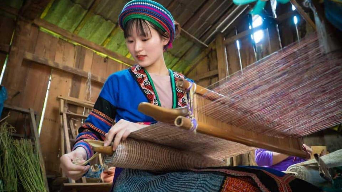 Linen-Weaving-Technique
