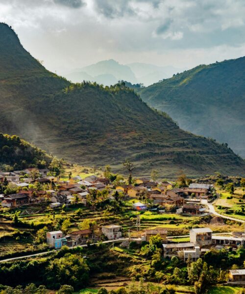 Explore Vietnam in 12 Days – Ha Giang Loop, Ha Long Bay, Ninh Binh & Mai Chau