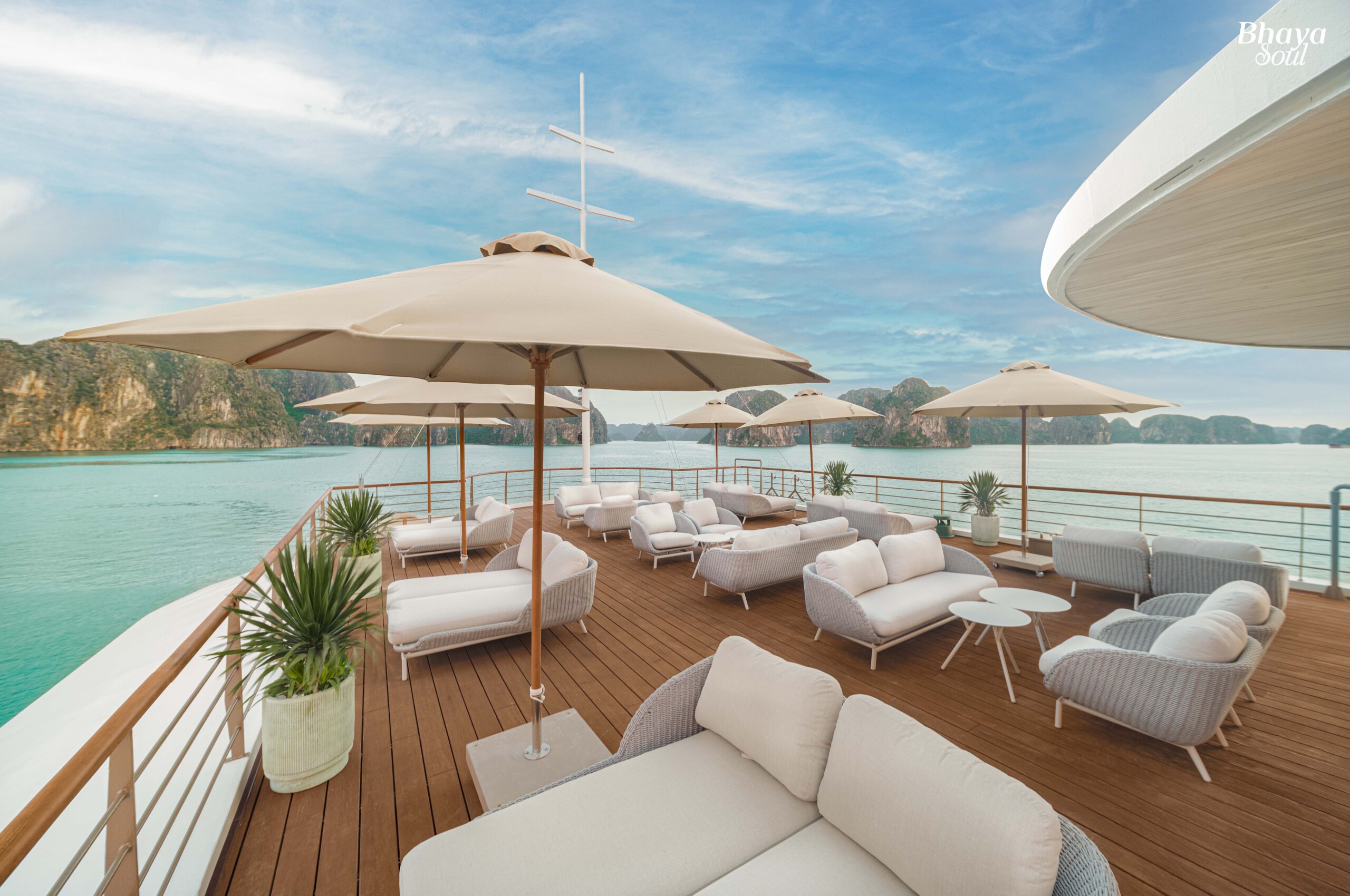 Sundeck 4